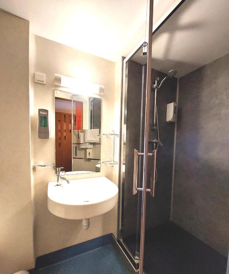 Auberge Des Goubelins Omonville-la-Rogue Ngoại thất bức ảnh