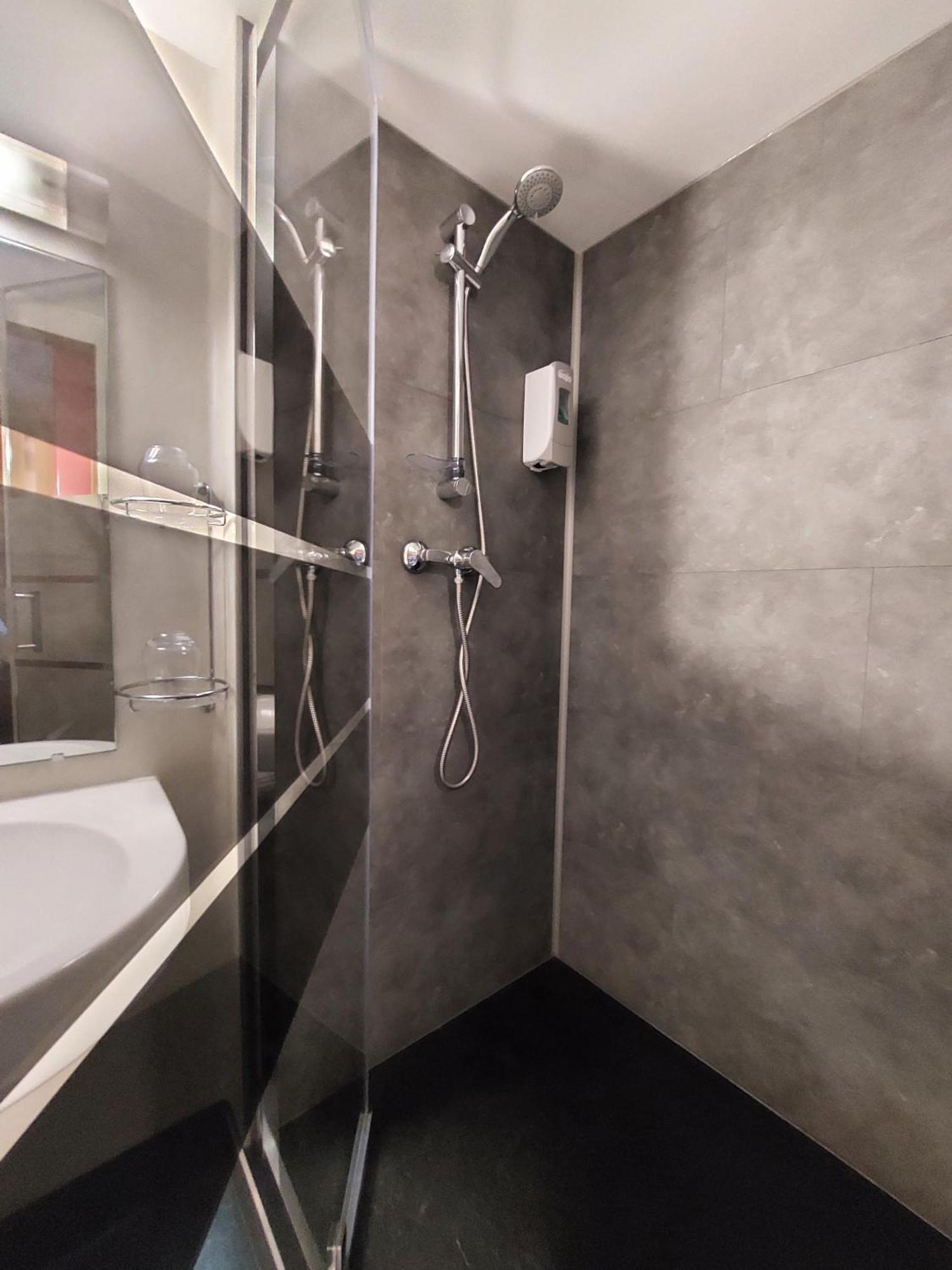 Auberge Des Goubelins Omonville-la-Rogue Phòng bức ảnh